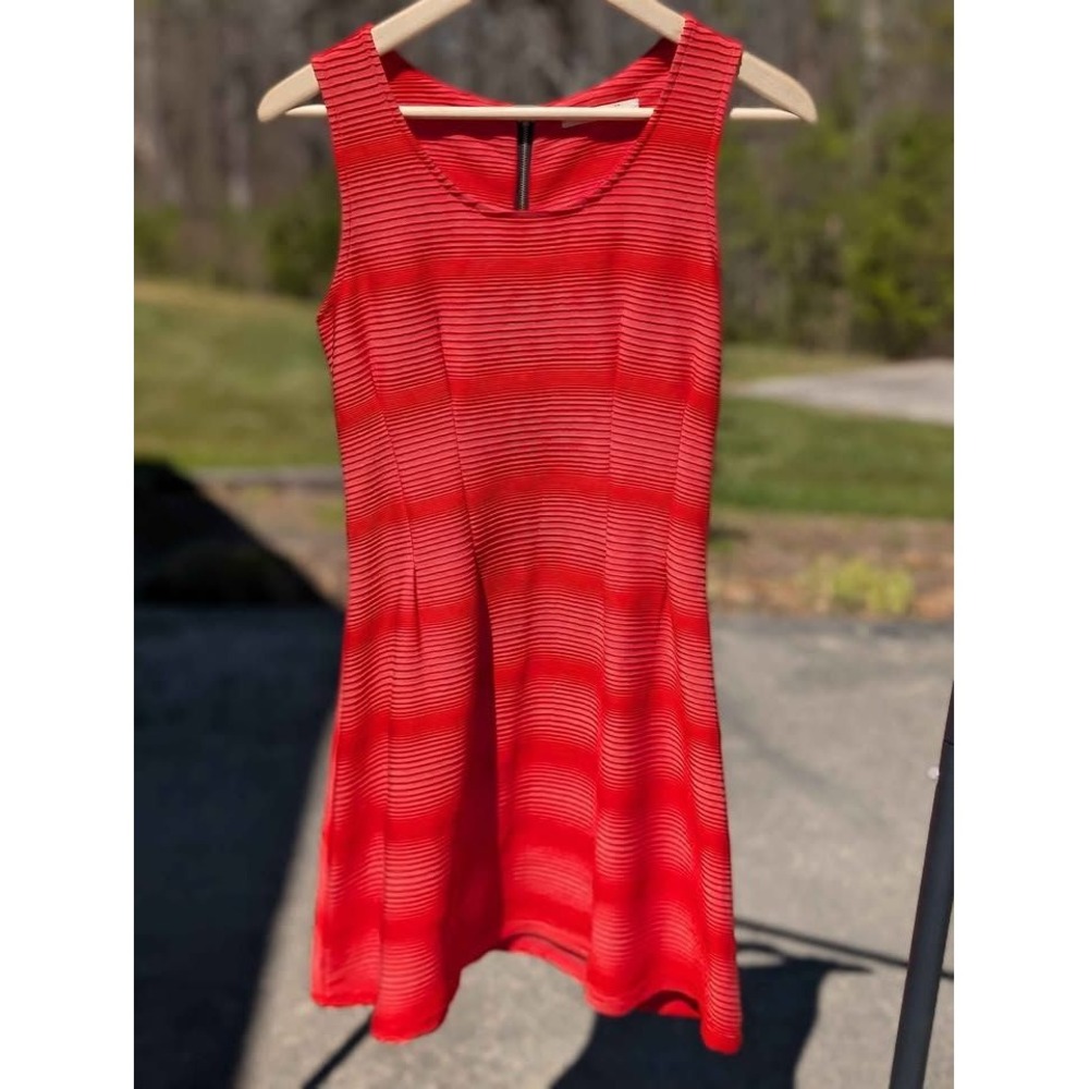 Mi Ami Red Textured Fit & Flare Dress Sleeveless‎ Ribbed Stretch Small